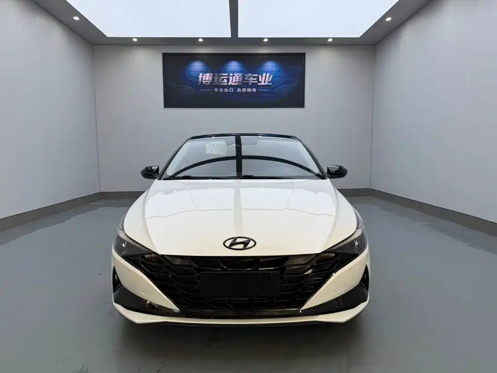 Hyundai Elantra 2023