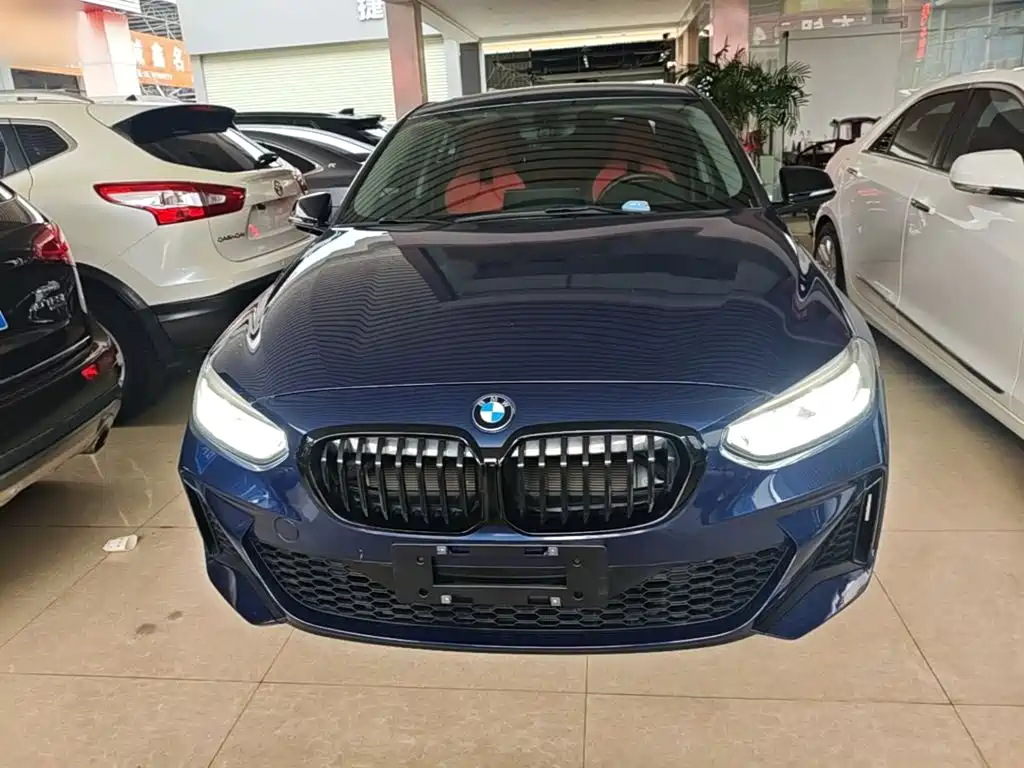 BMW 1 Series 2021