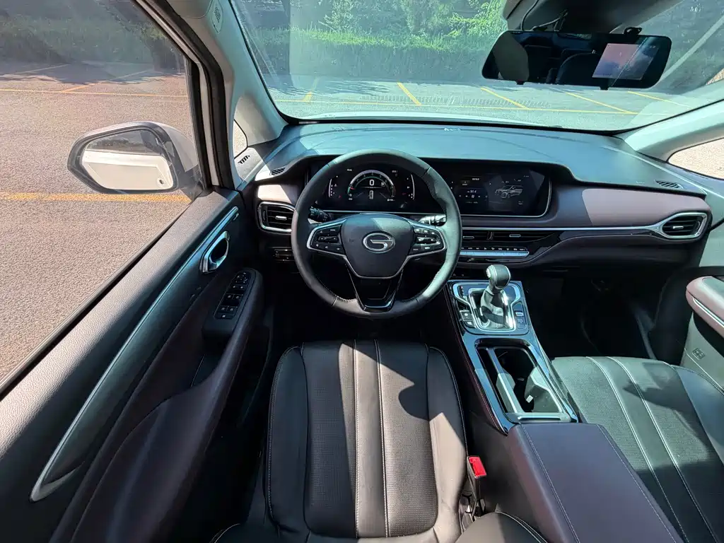 GAC Trumpchi M6 2023 — фото 15
