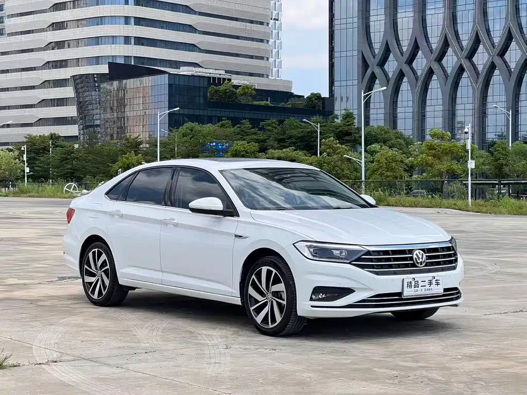 Volkswagen Sagitar 2022