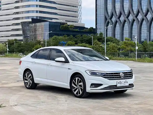 Volkswagen Sagitar 2022