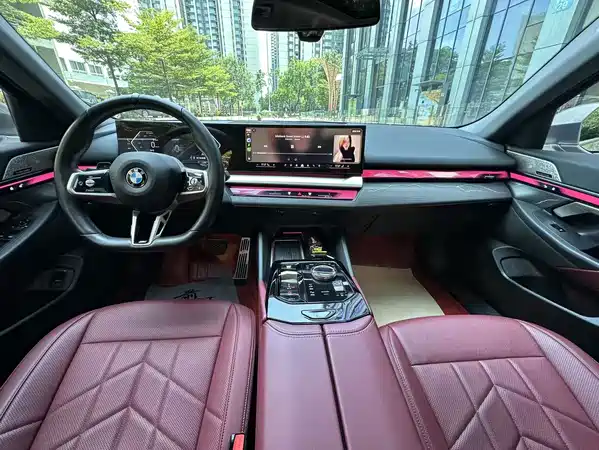 BMW 5 Series 2024