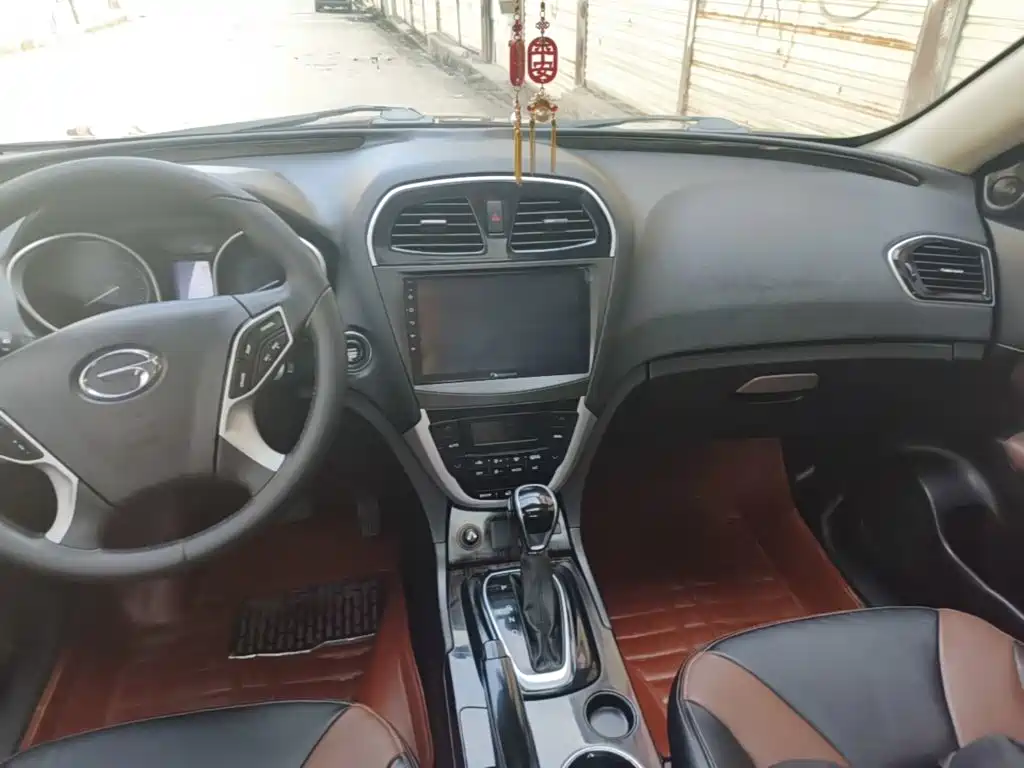 GAC Trumpchi GS5 Super 2014 — фото 13