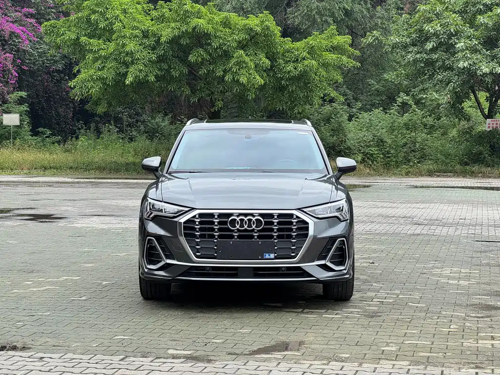 Audi Q3 2021 — фото 2