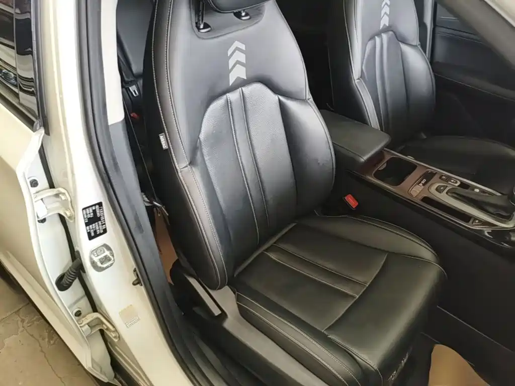 GAC Trumpchi GS4 2022 — фото 25