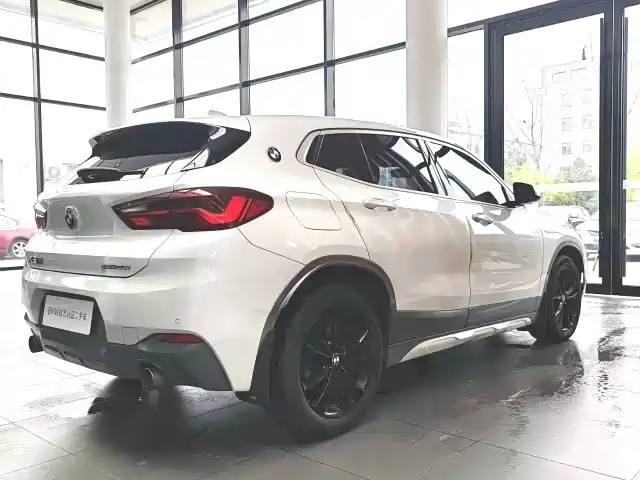 BMW X2 2021 — фото 13