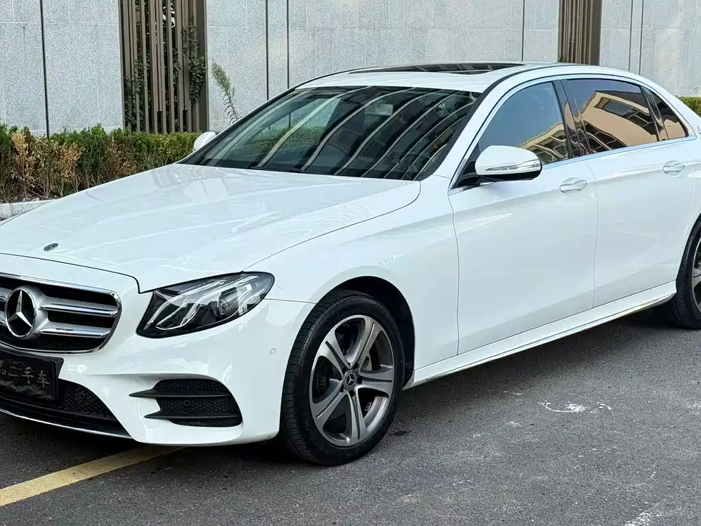 Mercedes-Benz E-Class 2019 — фото 1