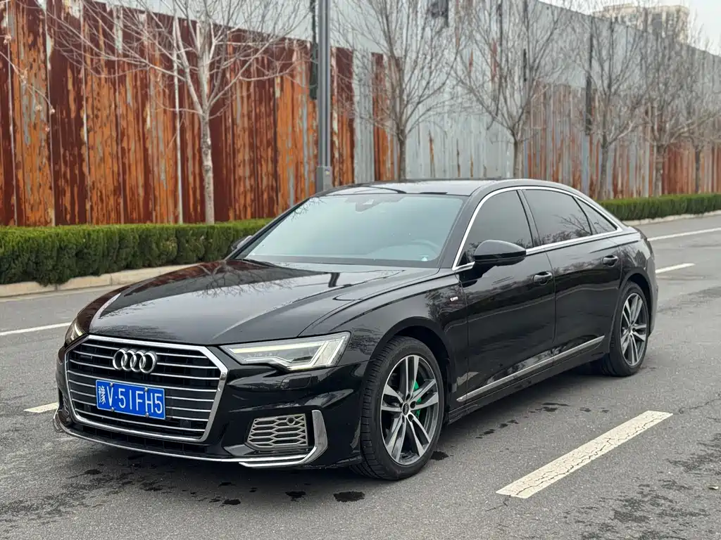 Audi A6L 2022 — фото 1