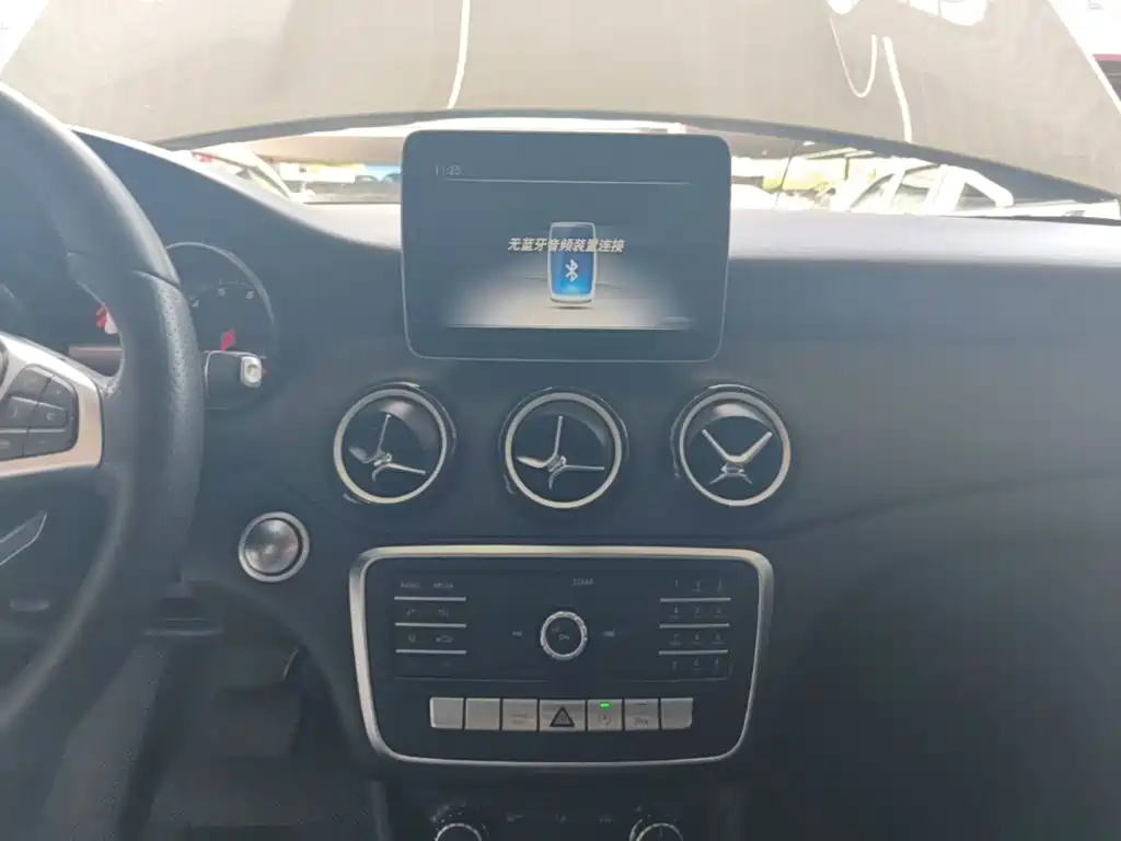 Mercedes-Benz GLA 2020 — фото 13