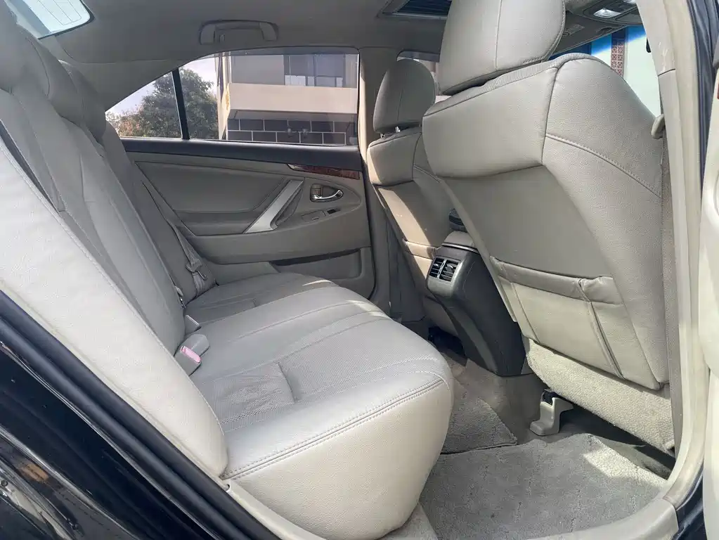 Toyota Camry 2007 — фото 10