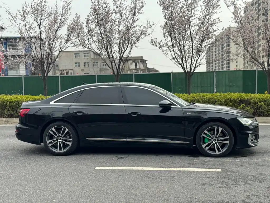 Audi A6L 2022 — фото 14