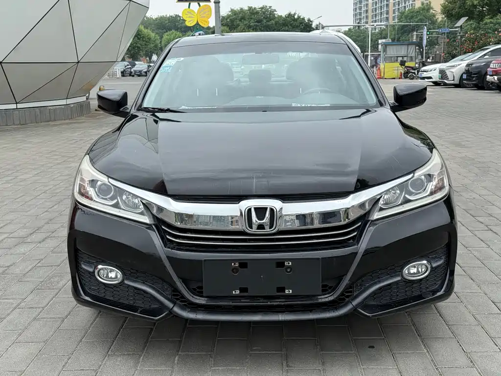 Honda Accord 2017 — фото 2