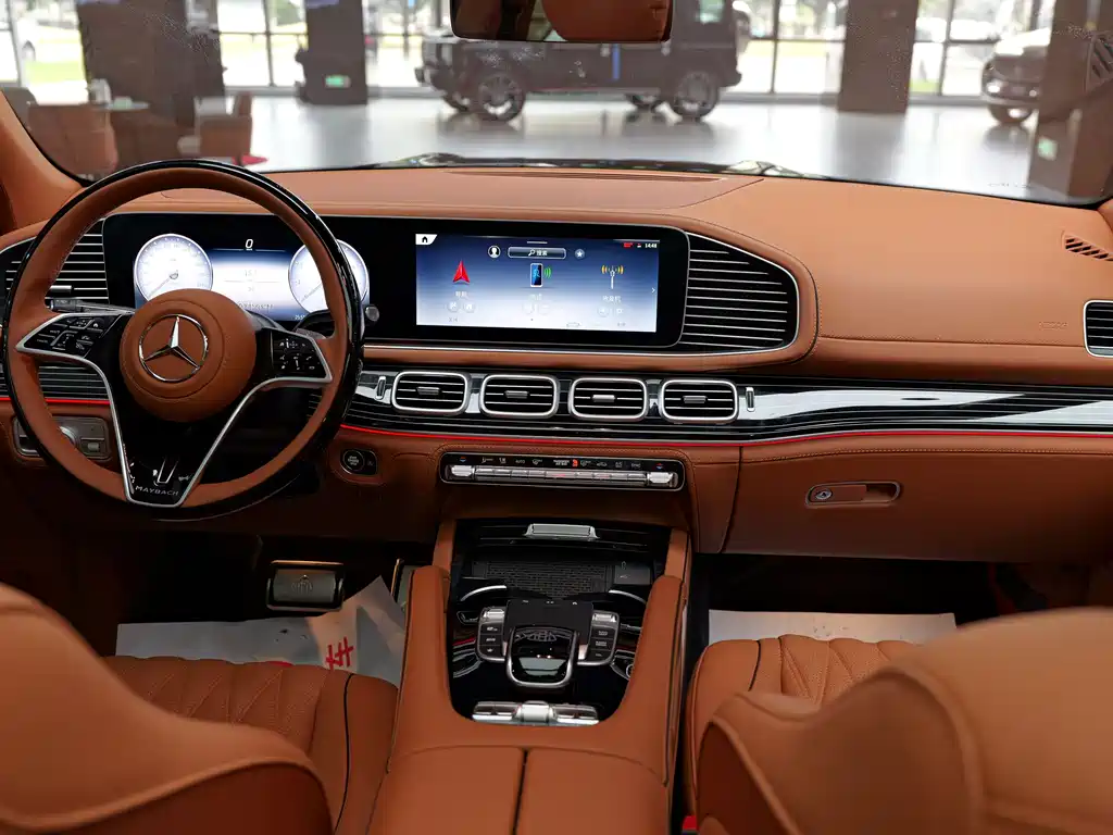 Mercedes-Benz GLS — фото 27