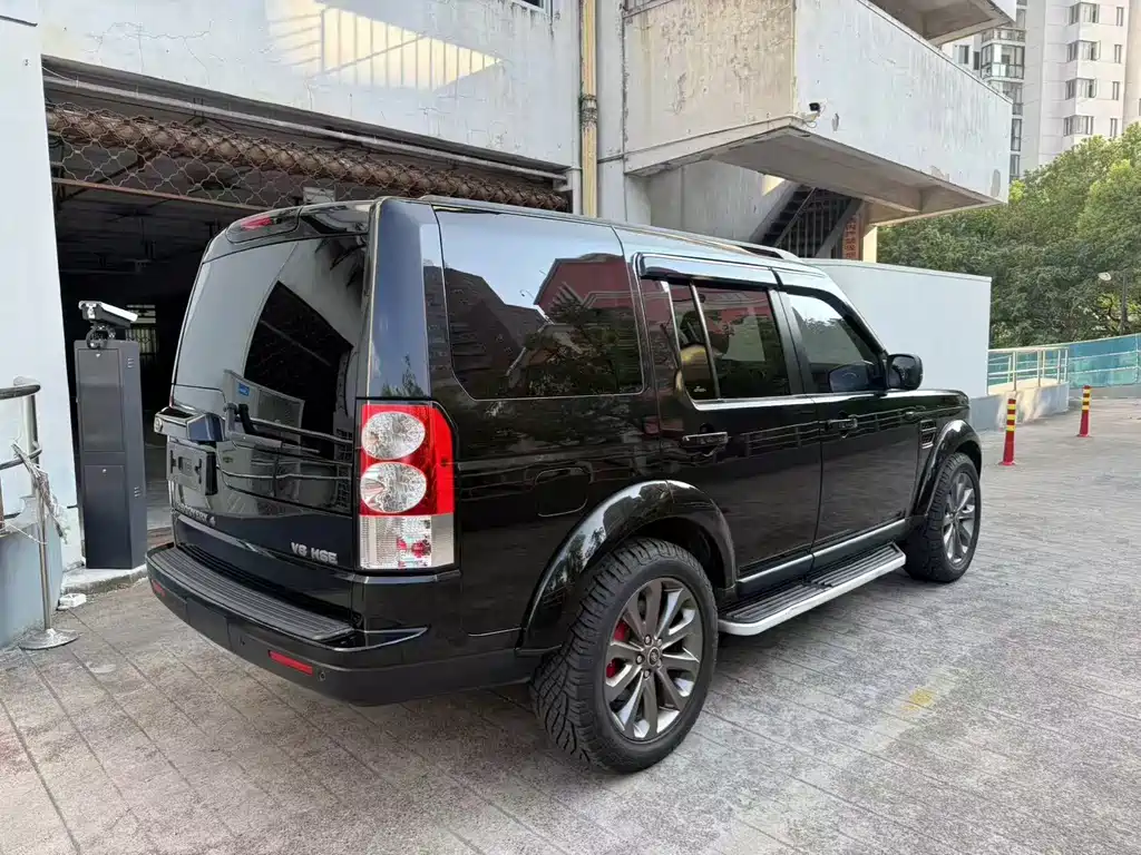Land Rover Discovery 2013 — фото 21