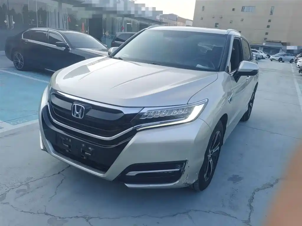 Honda UR-V 2018 — фото 1