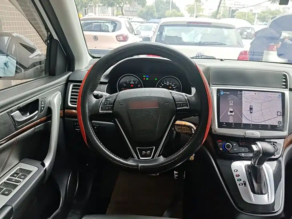 Haval H6 2015 — фото 11
