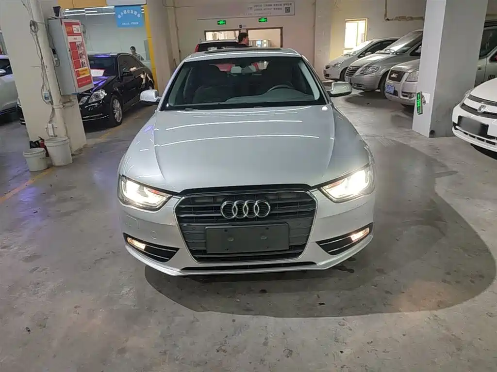 Audi A4L 2015 — фото 3