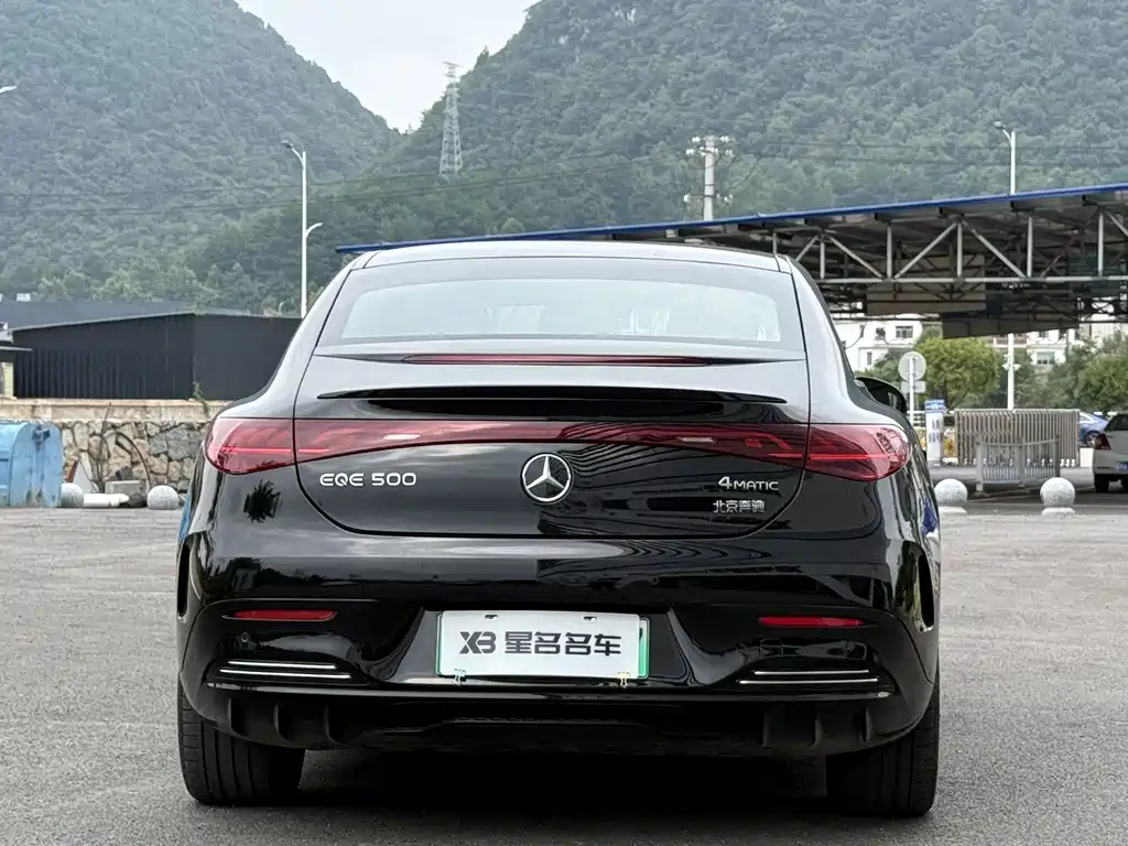 Mercedes-Benz EQE 2025 — фото 13