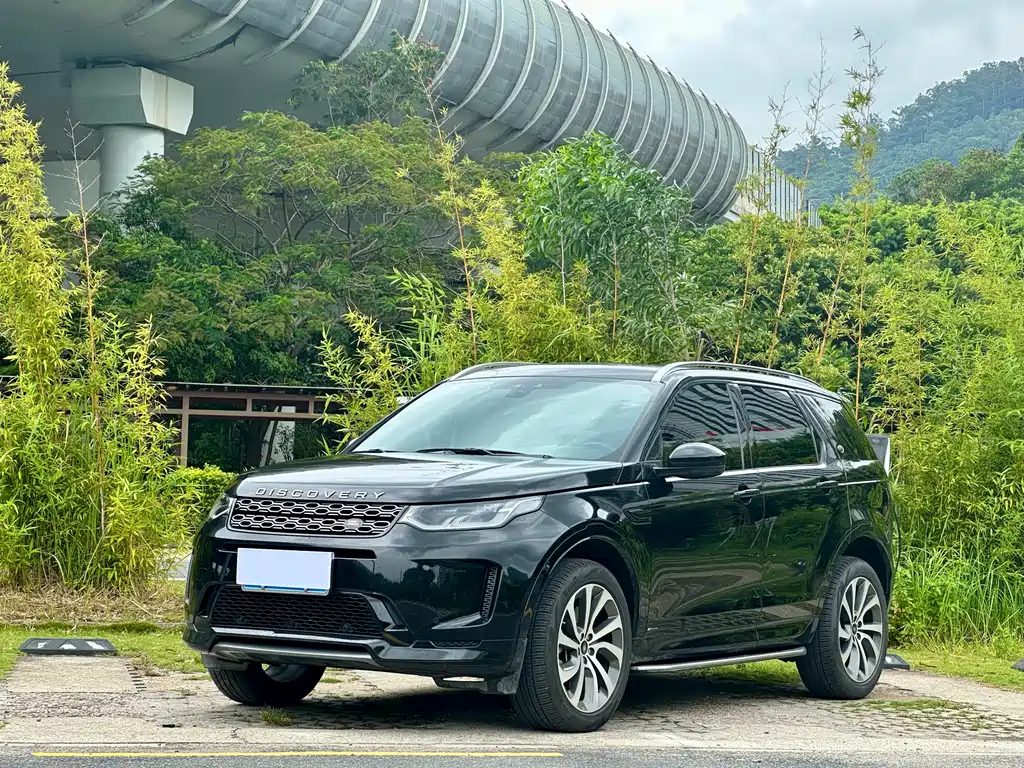 Land Rover Discovery Sport 2021