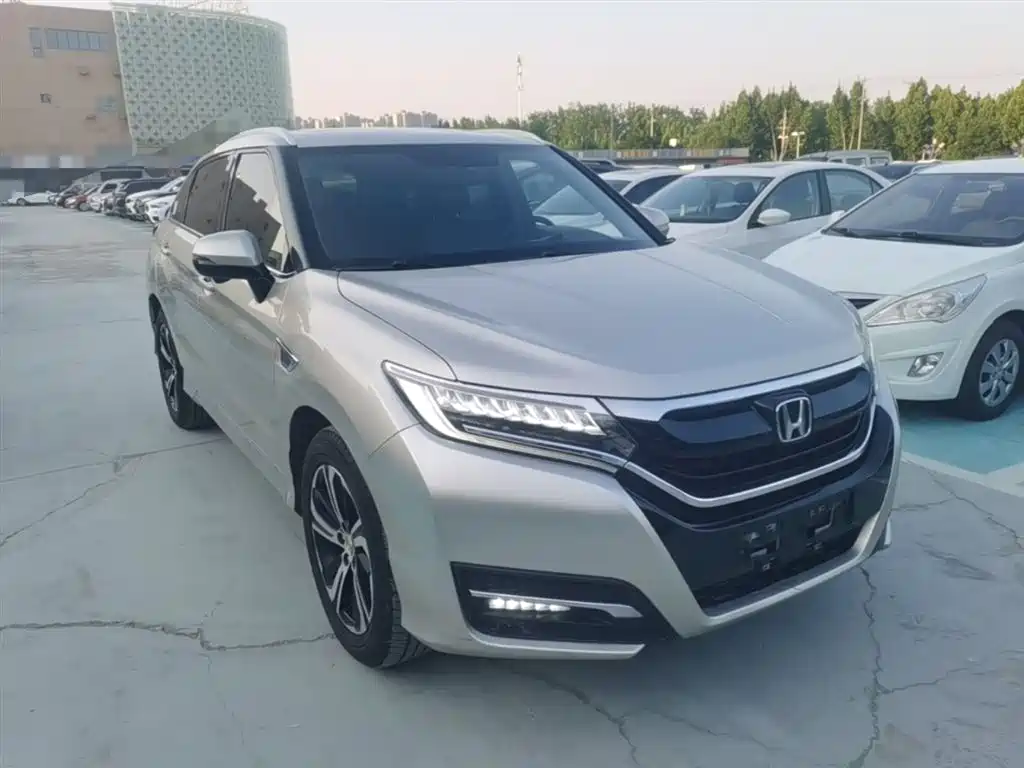Honda UR-V 2018 — фото 22