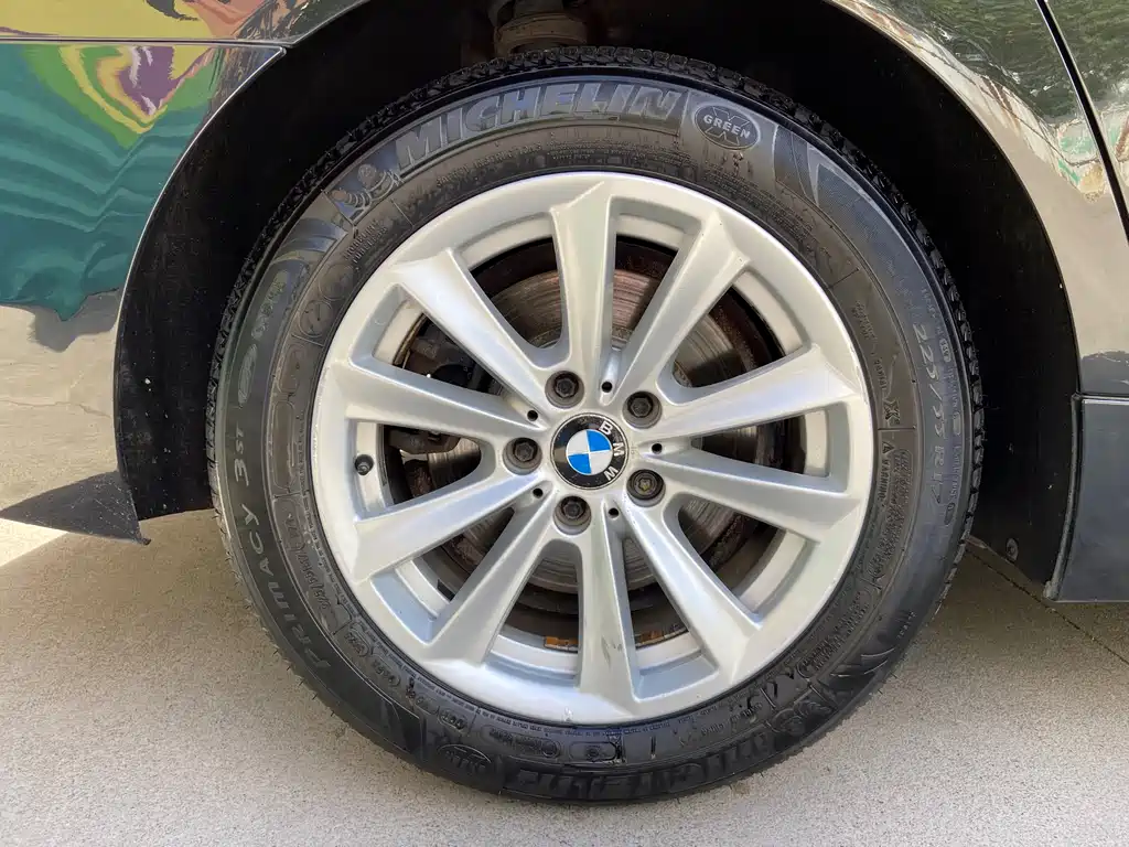 BMW 5 Series 2013 — фото 18