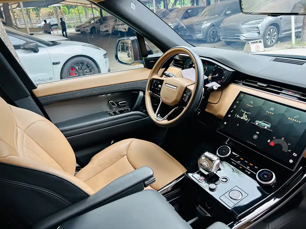 Land Rover Sport 2023 — фото 13