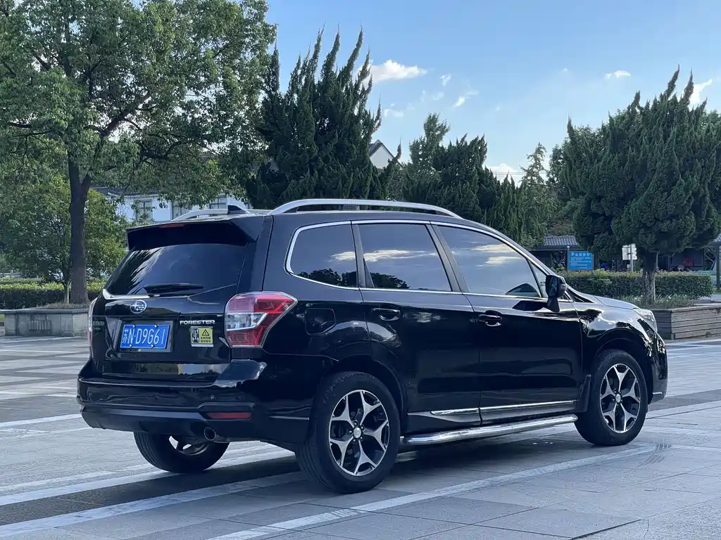 Subaru Forester 2016 — фото 10