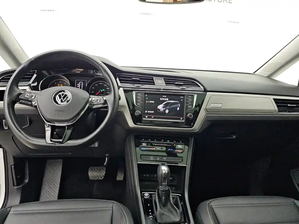 Volkswagen Touran 2021 — фото 16