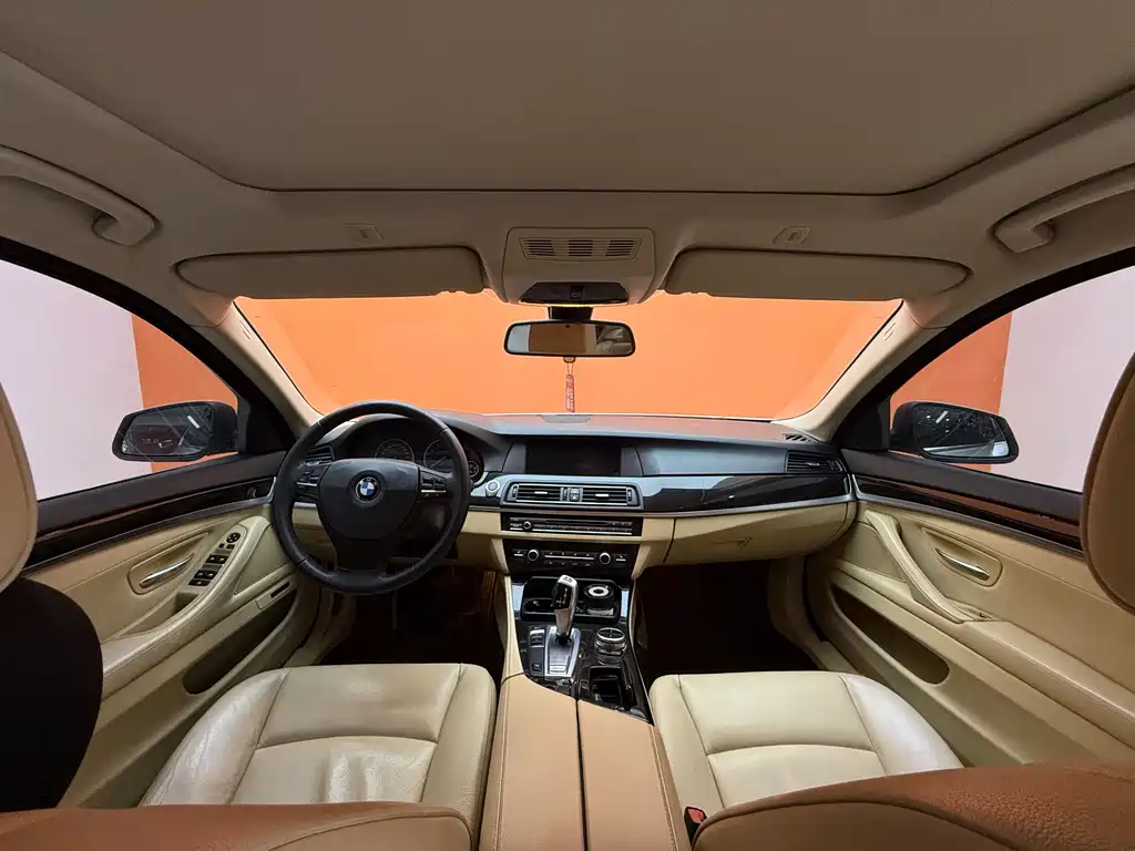 BMW 5 Series 2013 — фото 20