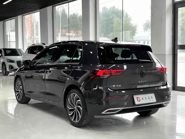 Volkswagen Golf 2023
