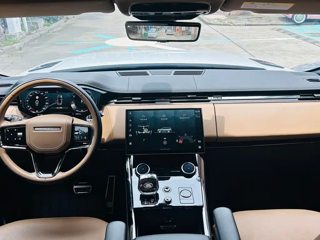 Land Rover Sport 2023 — фото 14