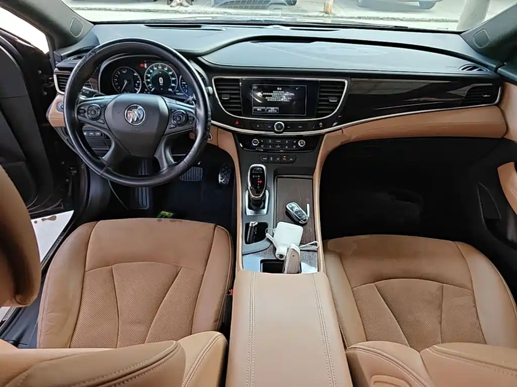 Buick LaCrosse 2017 — фото 10