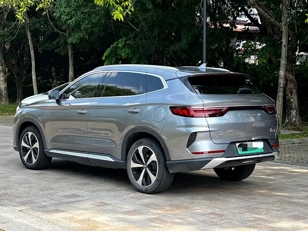 BYD Song PLUS New Energy 2023 — фото 4