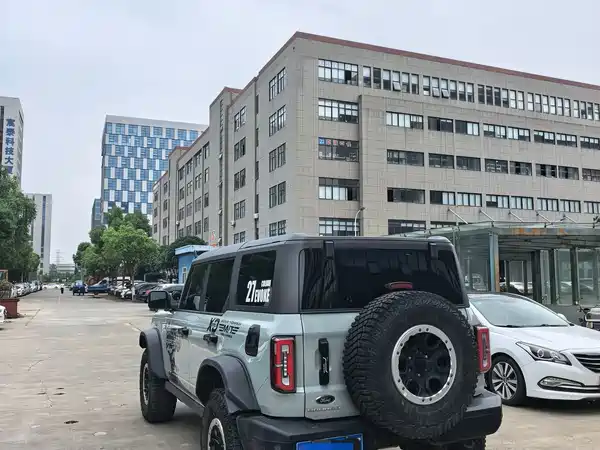 Ford Bronco 2024