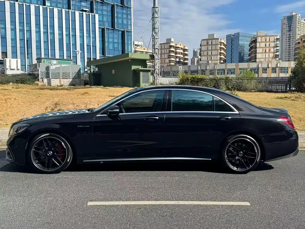 Mercedes-Benz S-Class AMG 2015 — фото 9