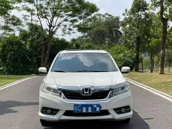 Honda Crider 2015