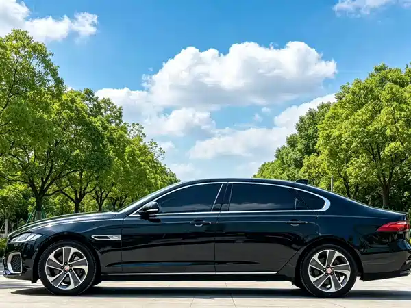 Jaguar XFL 2023