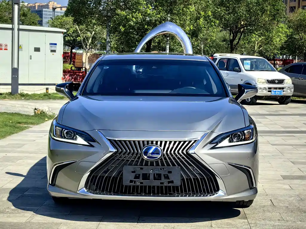 Lexus ES 2021 — фото 2