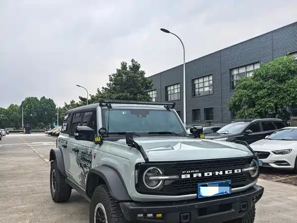 Ford Bronco 2024