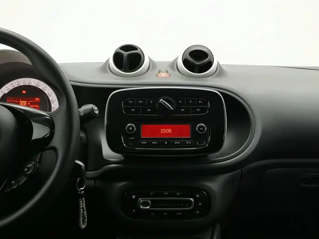 smart Fortwo 2017 — фото 12