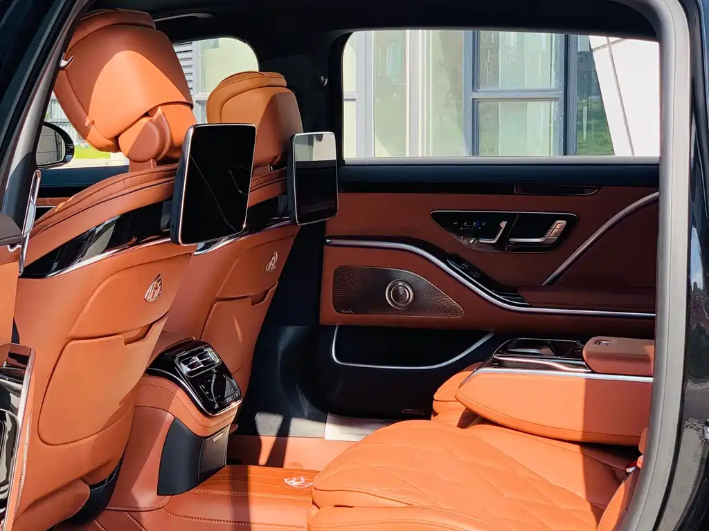Mercedes-Benz Maybach S-Class 2023 — фото 21