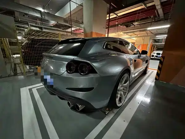 Ferrari GTC4Lusso 2017