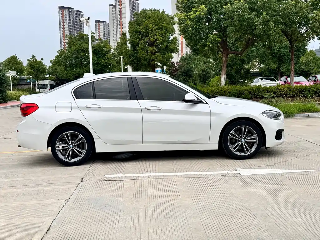 BMW 1 Series 2020