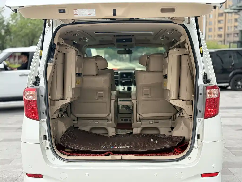 Toyota Alphard 2015 — фото 21