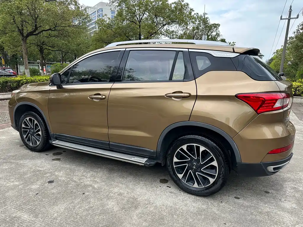 GAC Motor Trumpchi GS4 2017 — фото 11