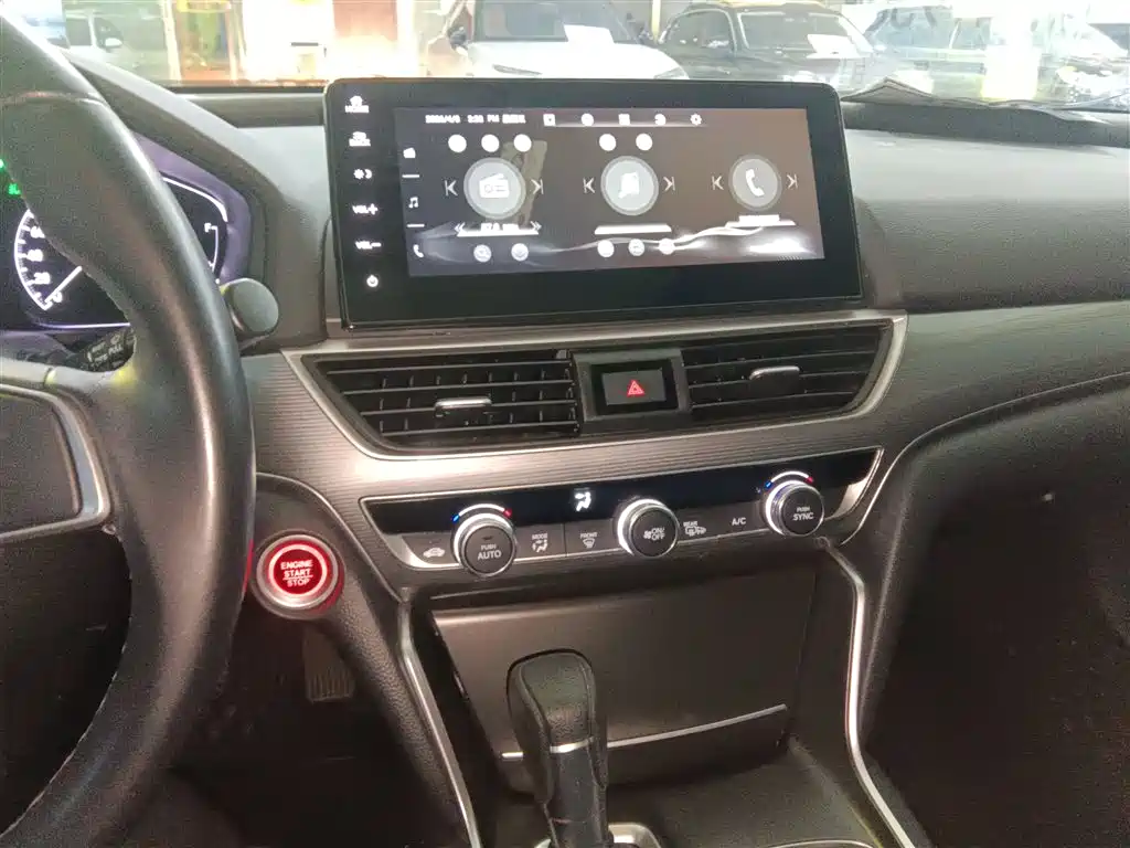 Honda Accord 2022 — фото 13