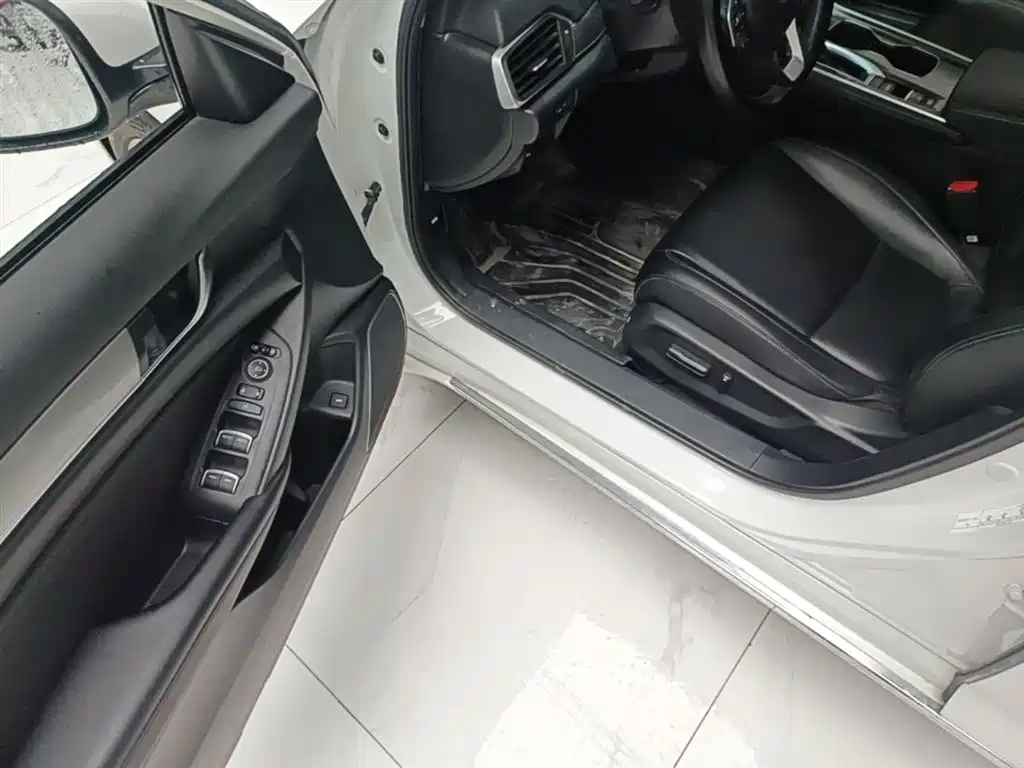 Honda Accord 2021 — фото 16
