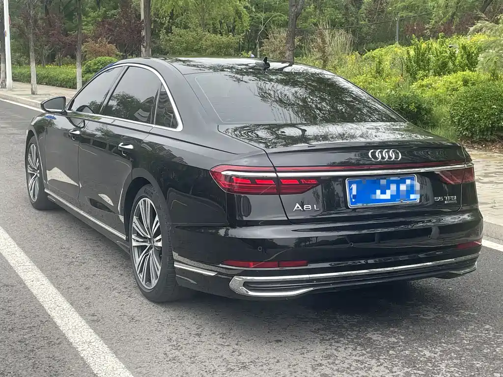 Audi A8 2024 — фото 14