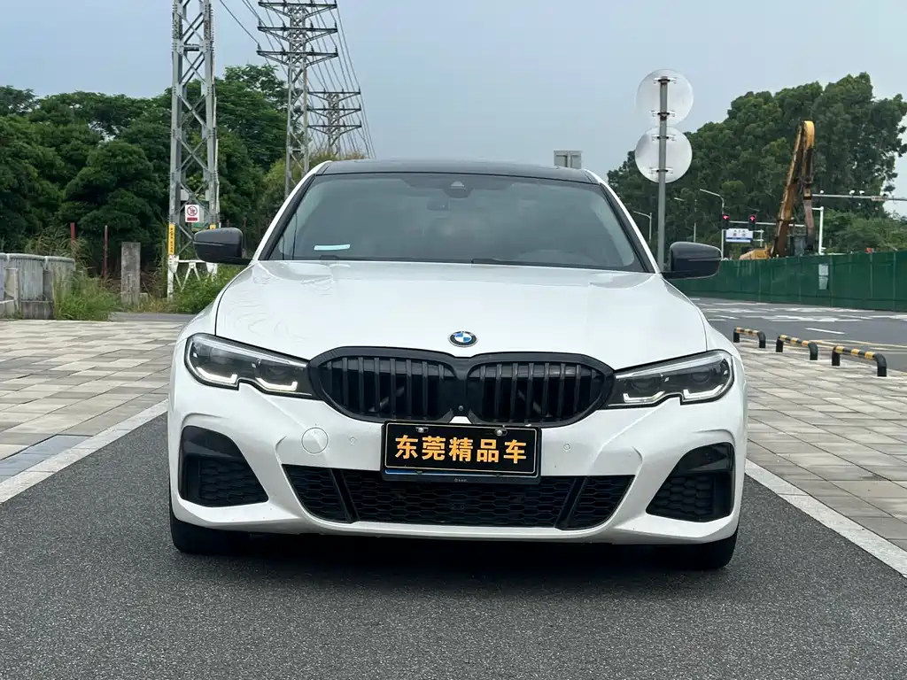 BMW 3 Series 2019 — фото 2