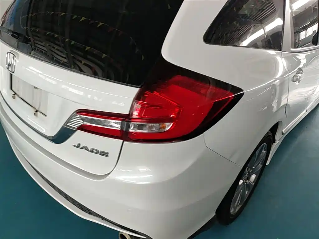 Honda Jade 2017 — фото 8